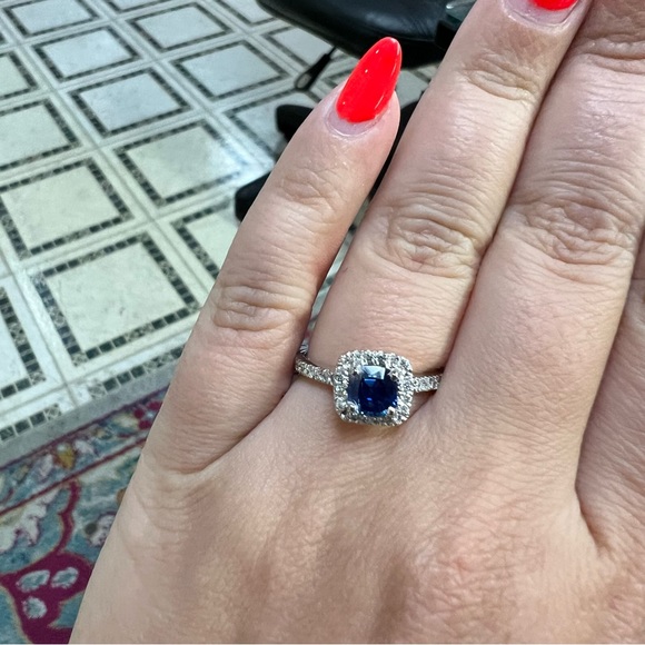 14k White Gold Diamond & Sapphire Ring - Picture 5 of 10